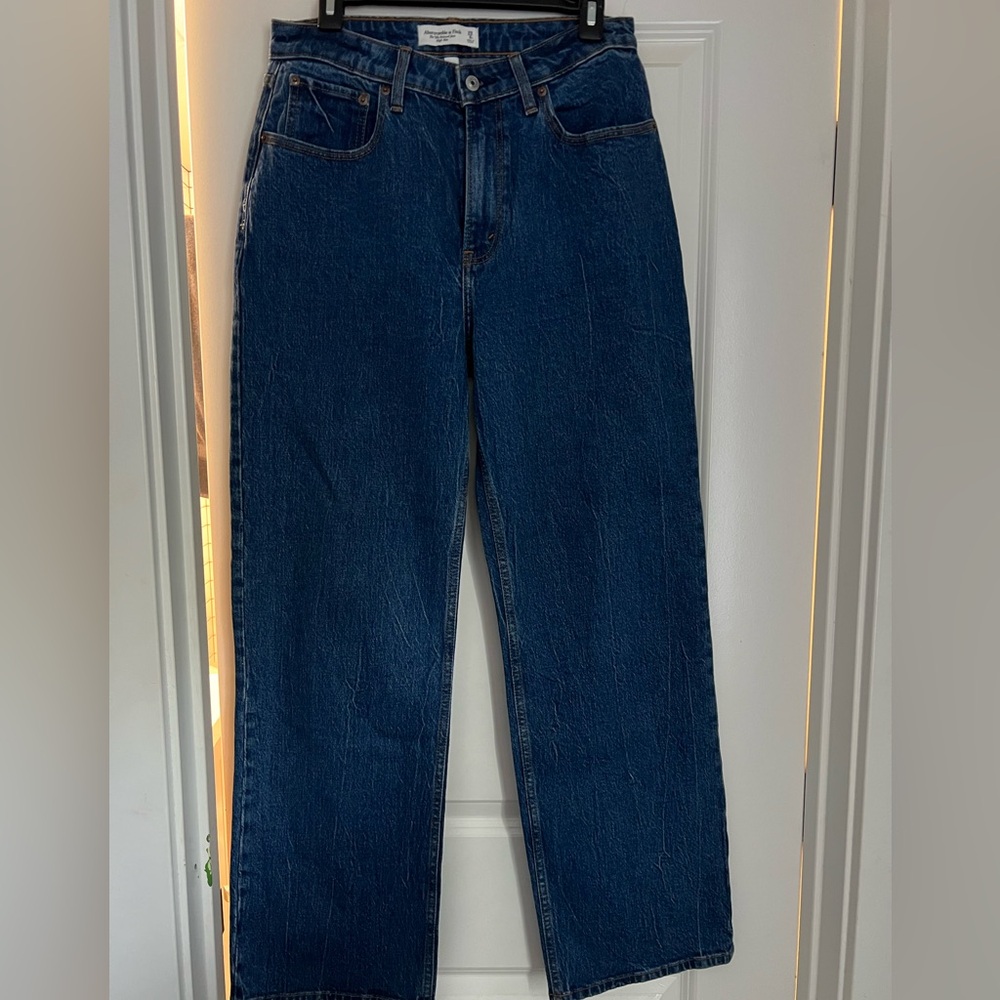 Abercrombie 90s relaxed jean high rise curve love size 8